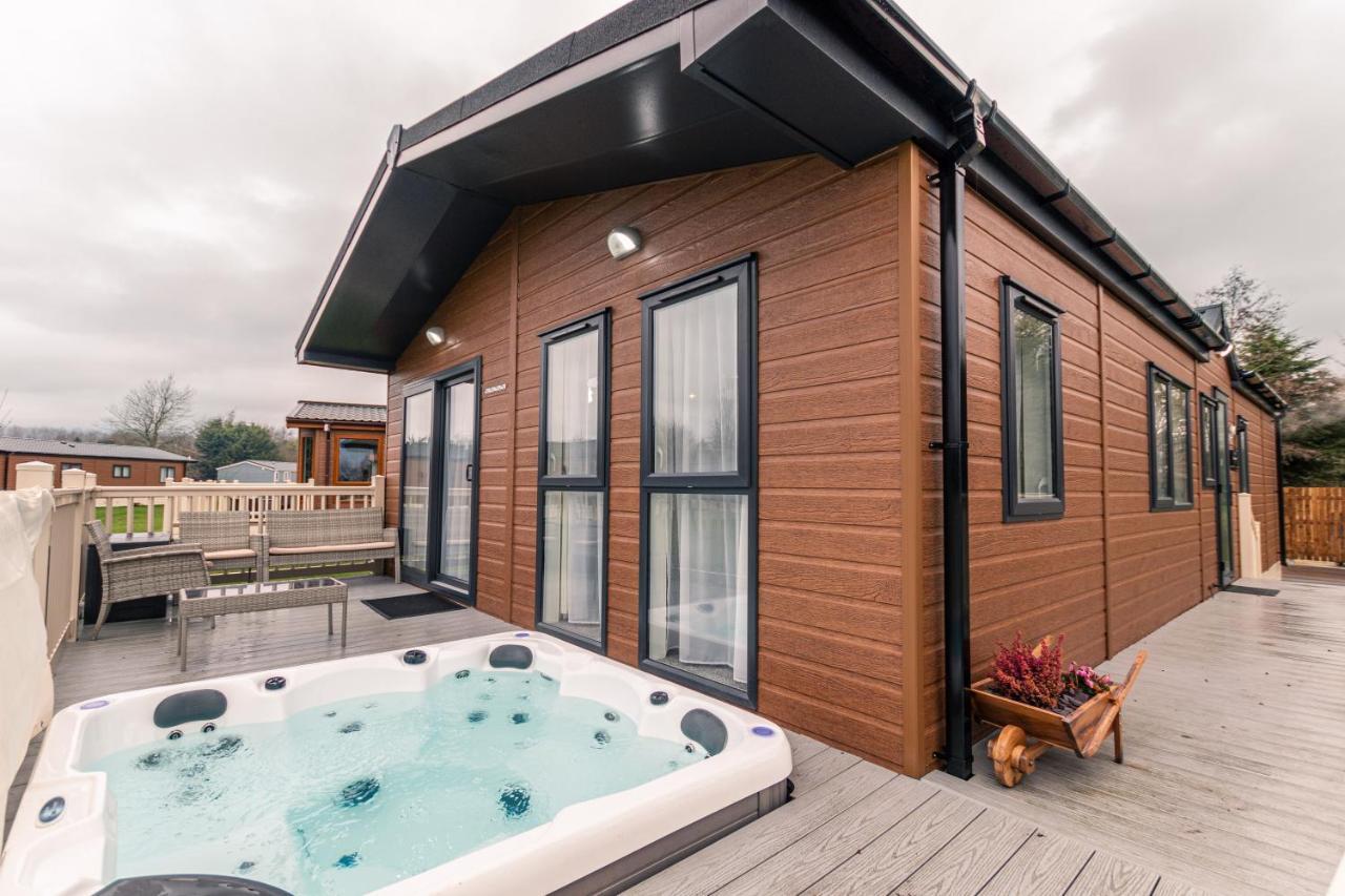 Lodge Garden View With Hot Tub